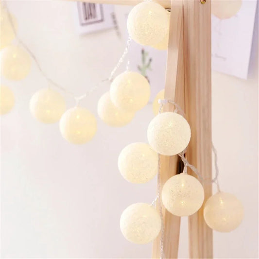 Radientia Cotton Ball Garland Fairy Lights – 6m, 40 LED